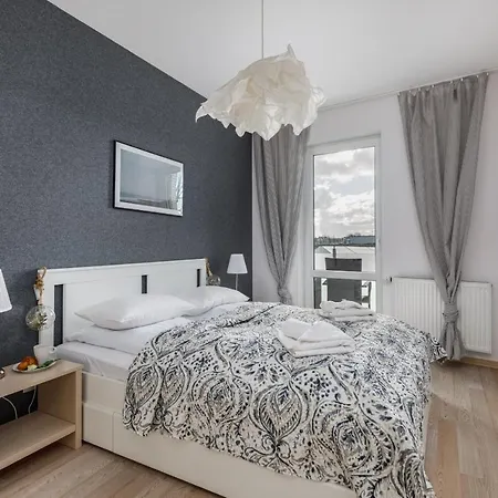 Apartment At The Port - Navigator - Portowa By Renters *
